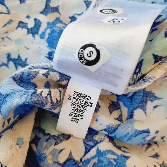 GAP Floral Ruffle Sleeve Midi Dress Medium NWOT - Picture 9 of 9